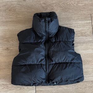 Amazon Women’s Black Cropped Puffer Vest